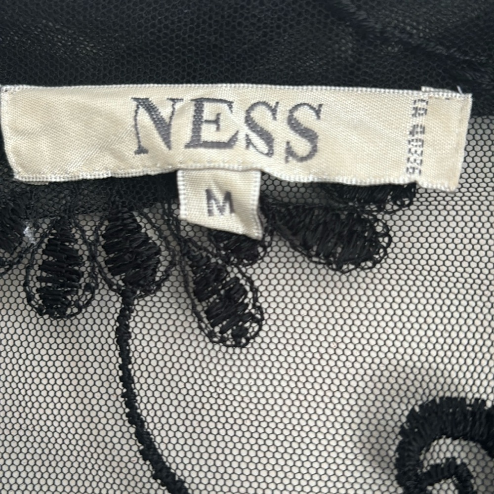 Ness seethrou blouse - Picture 3 of 3